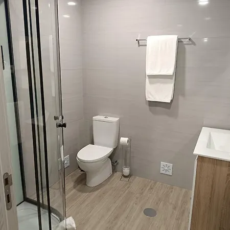 בית הארחה Garden House - Quarto Familiar Com Wc Privativo